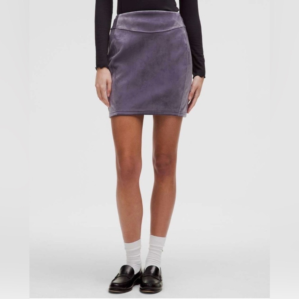 Lululemon Scuba High-Rise Mini Skirt Velvet Nightfall NWOT Retired